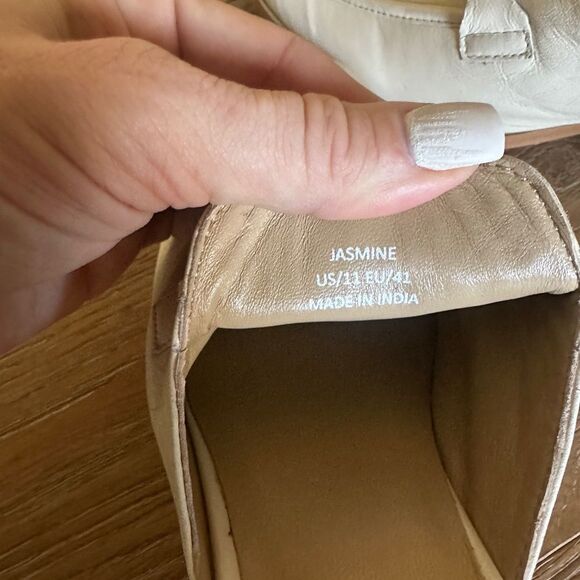 SAINT G JASMINE  OFF WHITE BLOCK HEEL MULE - Picture 9 of 13